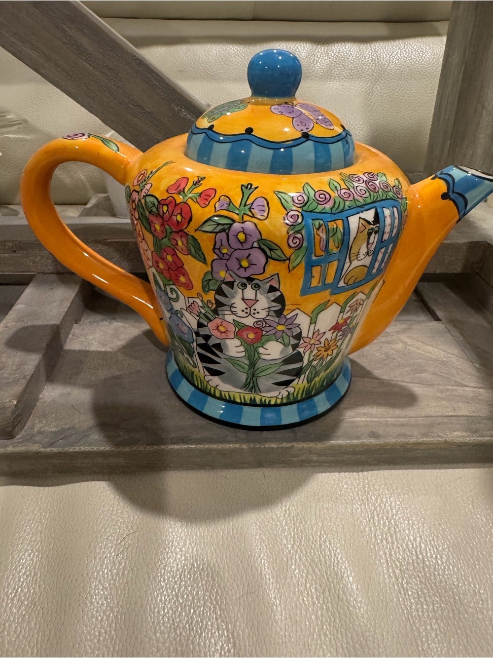 Catzilla Candace Reiter hand Painted Orange Cat-Theme Ceramic Teapot